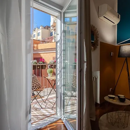 Romantic Colosseum With Lovely Balcony Apartmán *